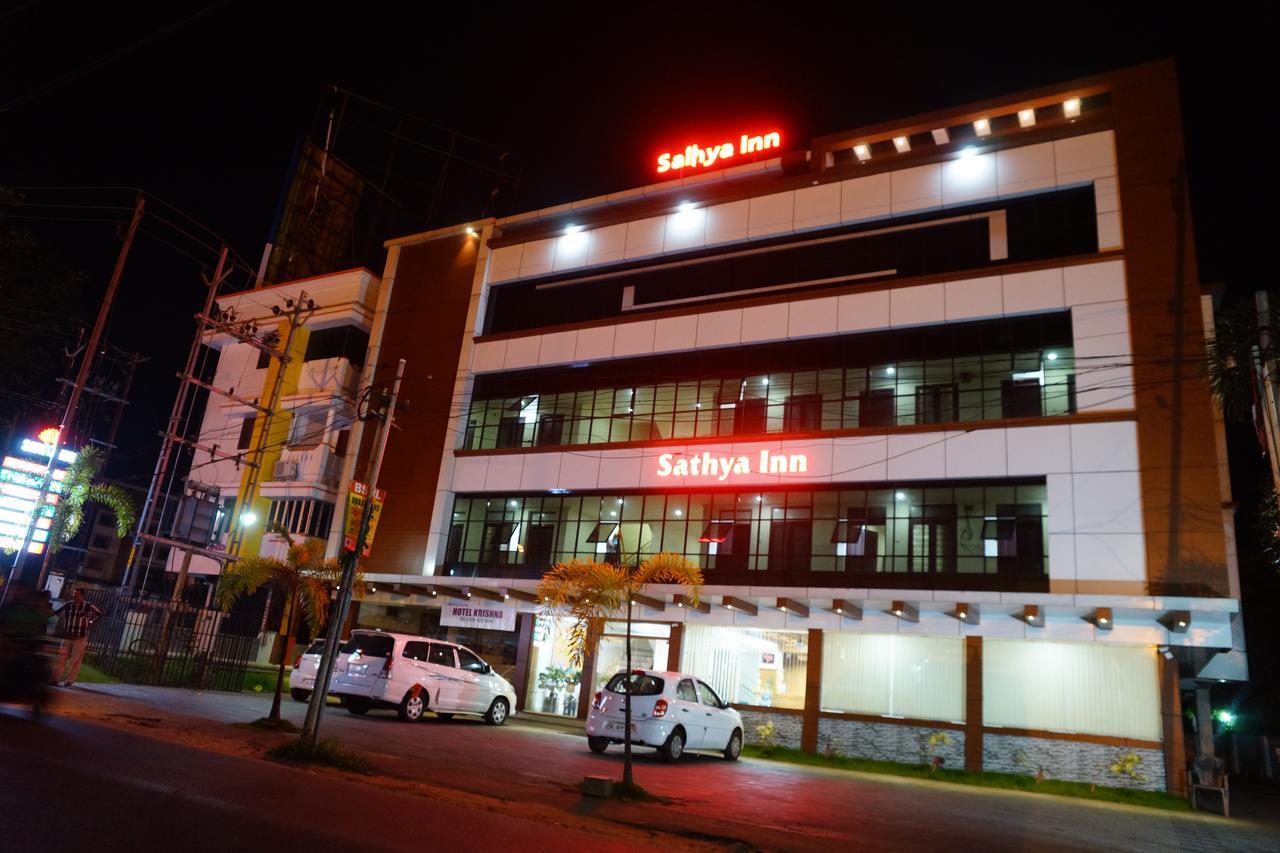 Sathya Inn Guruvāyūr Exterior foto